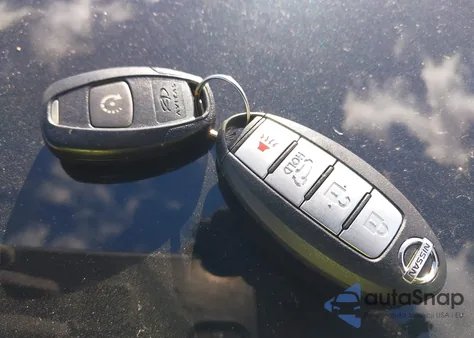 2016 Nissan Rogue Sv z USA, uszkodzony, nr VIN JN8AT2MV8GW132870